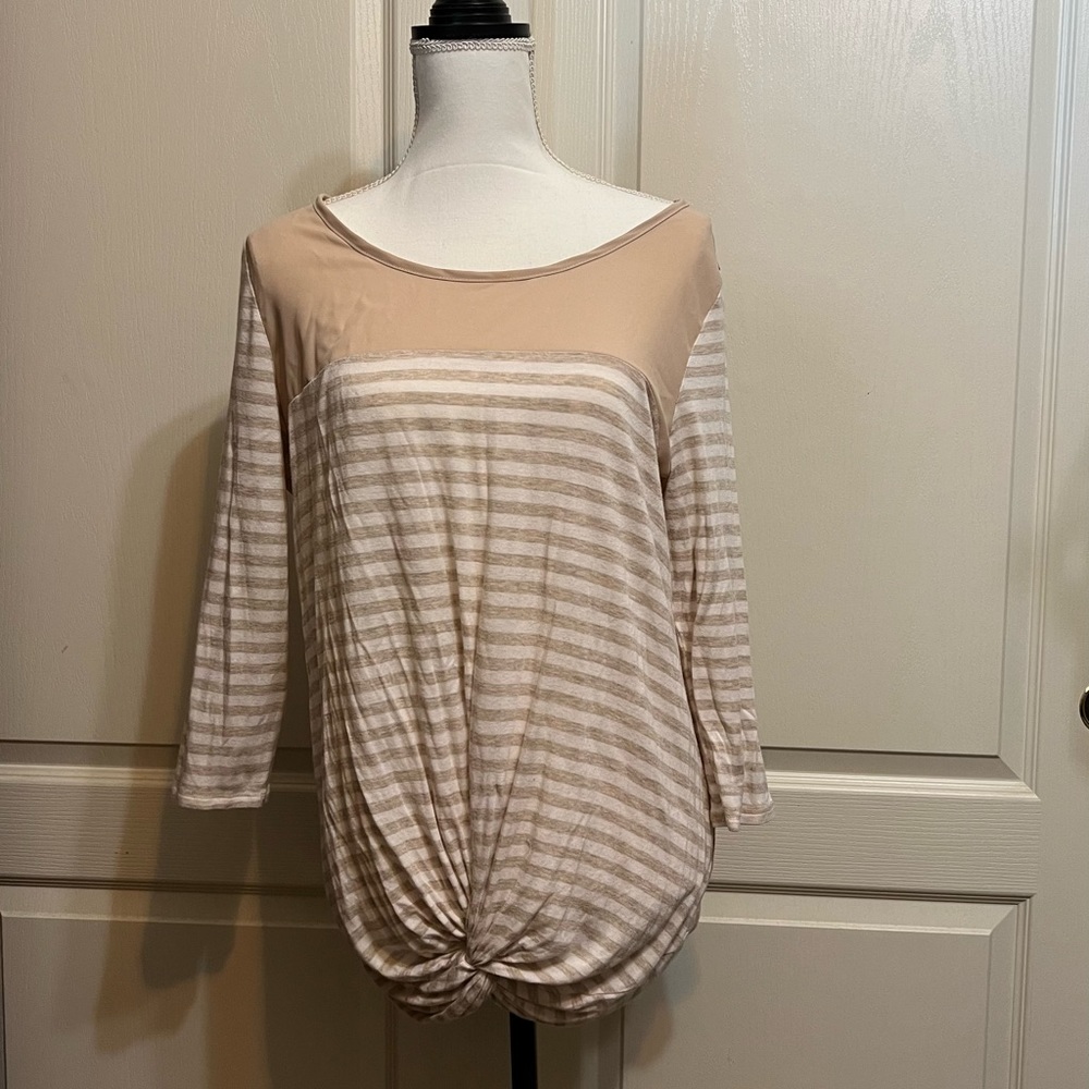 Lightweight Spring Blouse - Picture 2 of 5